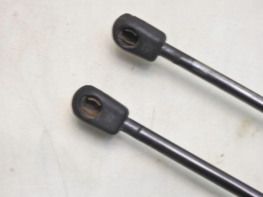 фото №8, Амортизаторы амортизаторы крышки vw golf v plus 5m0827550a