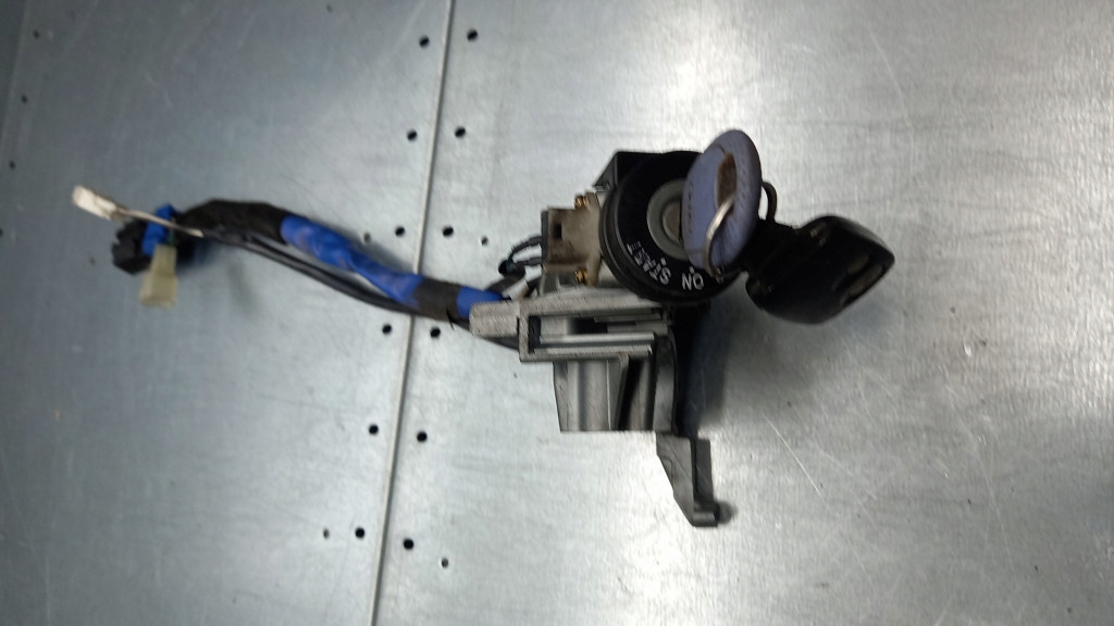 фото №1, Замок запалювання kia carnival i 2.9td 99-02r