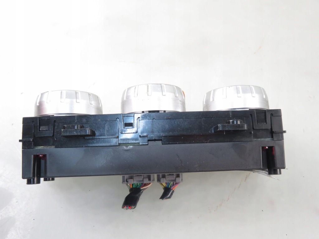 фото №6, Климатроник subaru forester ii 72311sa120