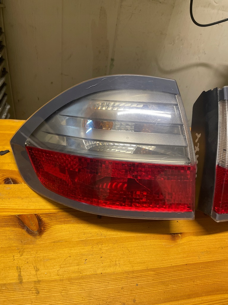 фото №1, Лампа левая задняя угловая - ford galaxy mk ii - 2007 r / europa