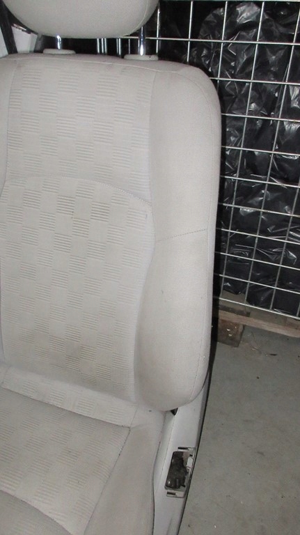 фото №5, Mercedes w203 sedan kombi левый сиденье водителя