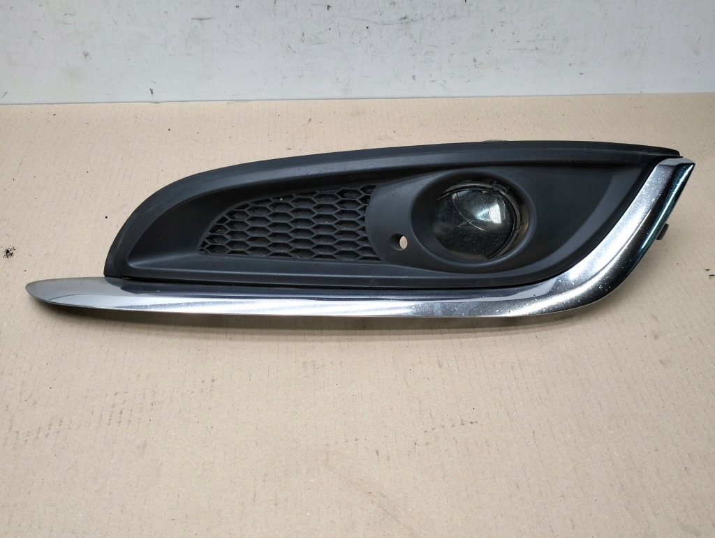 Купити Протитуманна фара + решітка бампера лівий перед opel insignia a рестайлінг  2013-2017