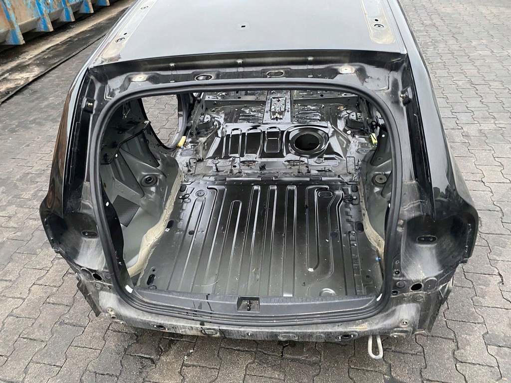 фото №1, Pas задняя четверть поддон пол багажника dacia duster ii