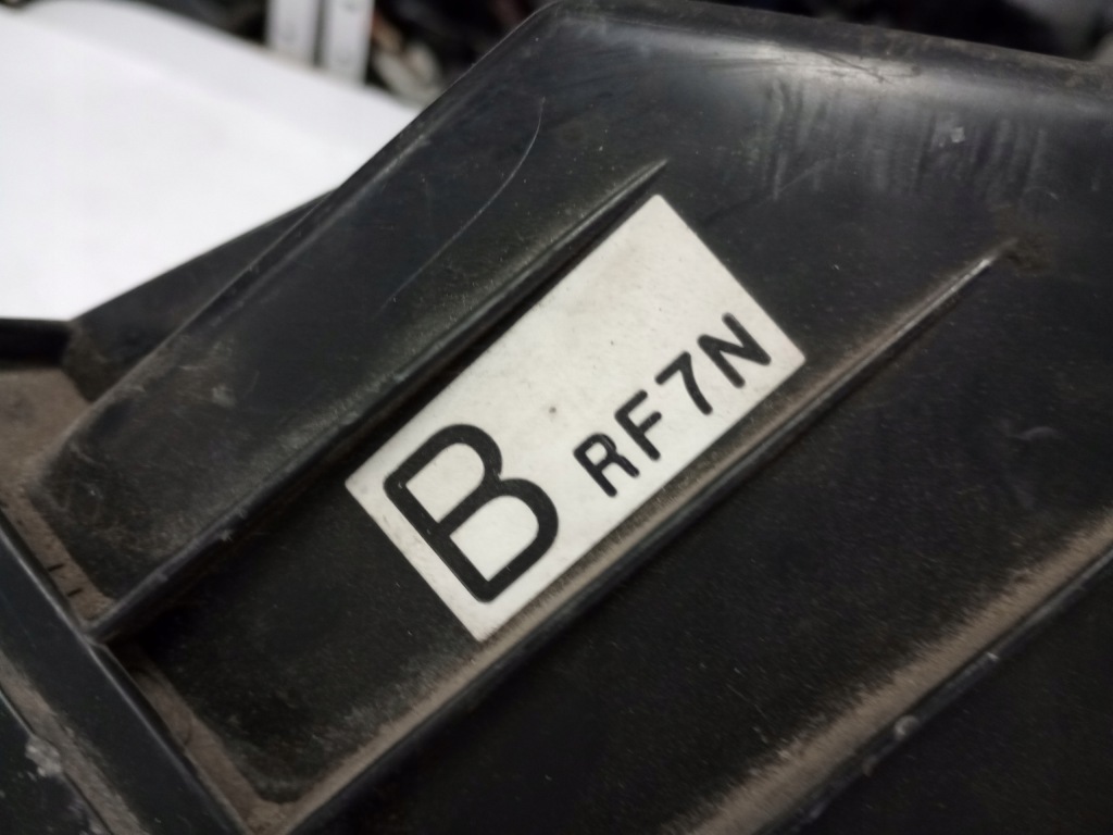 Mazda 5 корпус фільтра повітря витратомір brf7n 197400-2010 європа Оригінал