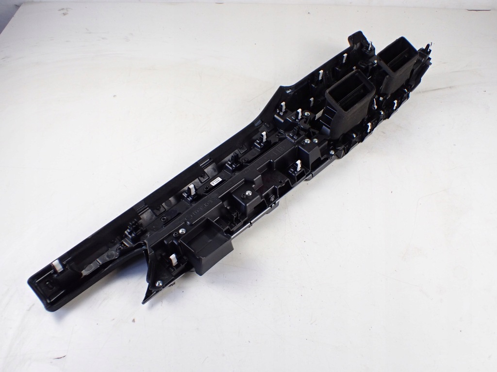 фото №5, Молдинг панели приборная панель решётки обдув mazda cx-5 ii europa kb7w-60371