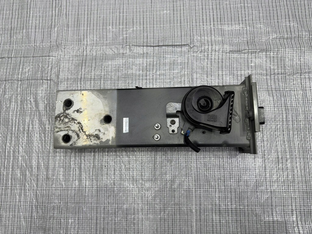 фото №1, Балка кронштейн maserati granturismo m189 m189 балка