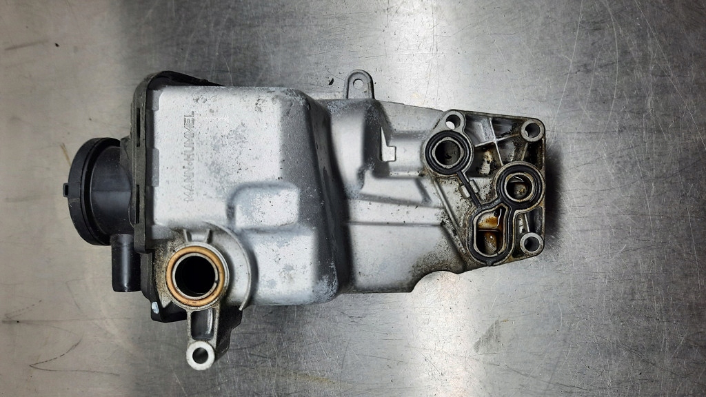 фото №6, Корпус фильтра масла 31338685 volvo v70 iii 2.5t 07r fwd