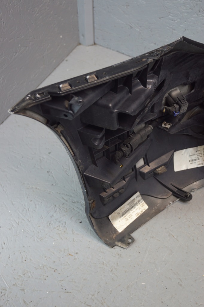 Бампер перед mercedes cls w219 Зі Шроту