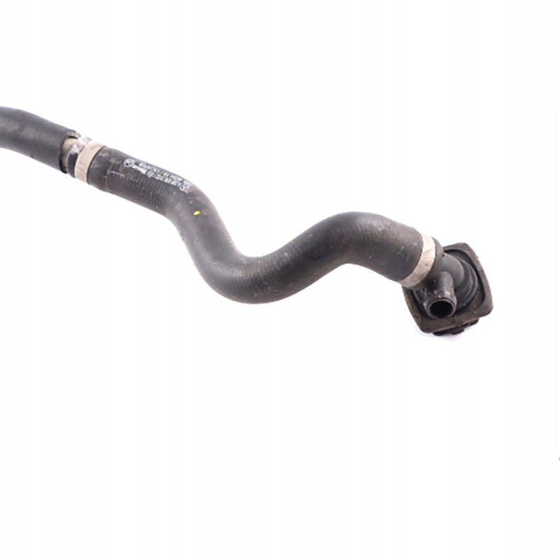 Mercedes w205 пабтрубок  радиаторный шланг радиатора воды bluetec a2058303102 Оригинал