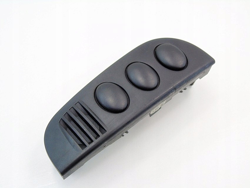 фото №1, Защита заглушка рамка консоли citroen c2 1.4 vtr 2005 96405773xt