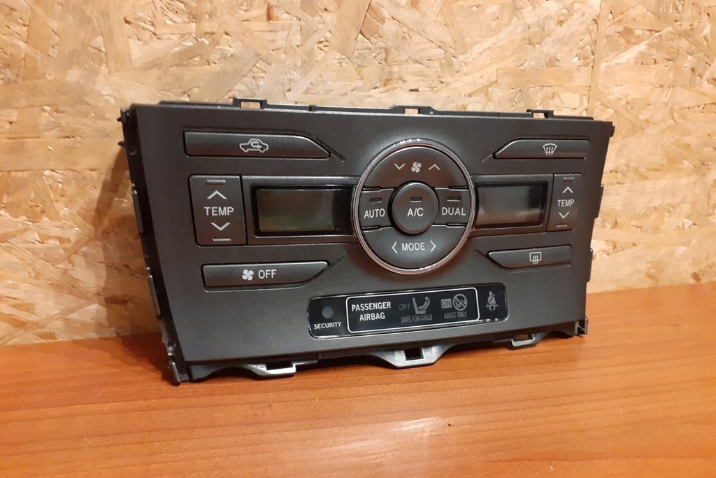 фото №8, Панель управление кондиционера toyota auris _e15_ 5590002220b 2008