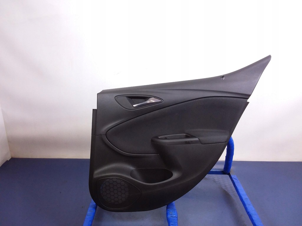 фото №1, Opel astra k hb обивка обшивка дверь задняя правый