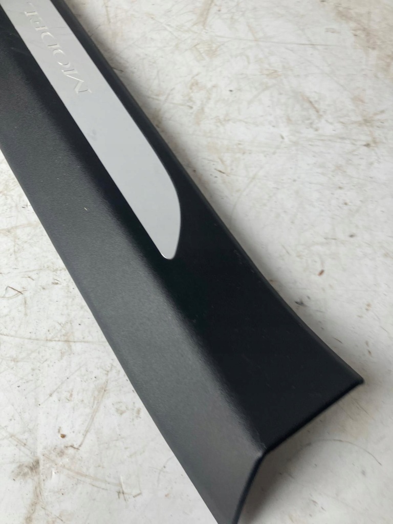 Накладка порог правый  tesla model s 1030391-00 в Украине