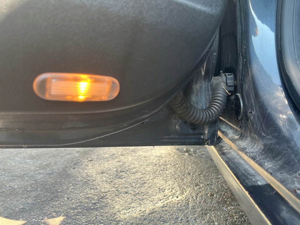 фото №11, Renault megane iii двері лівий задня ліва задні хетчбек [teb66]