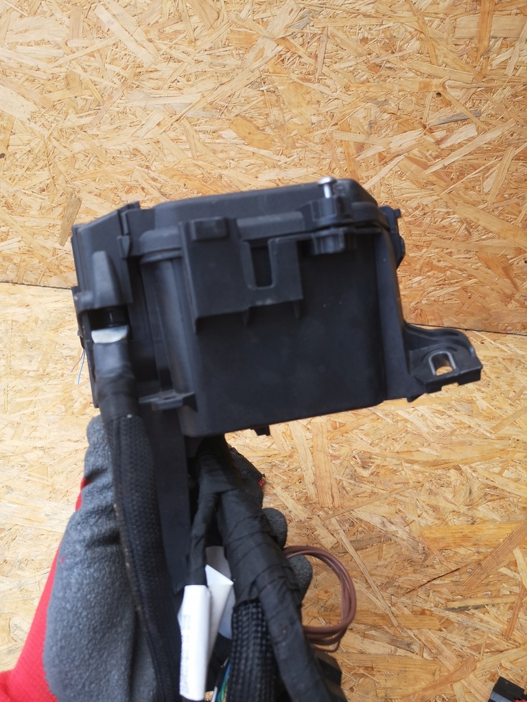 фото №8, Mercedes a-klasa w177 коробка предохранителей корпус предохранителей amg