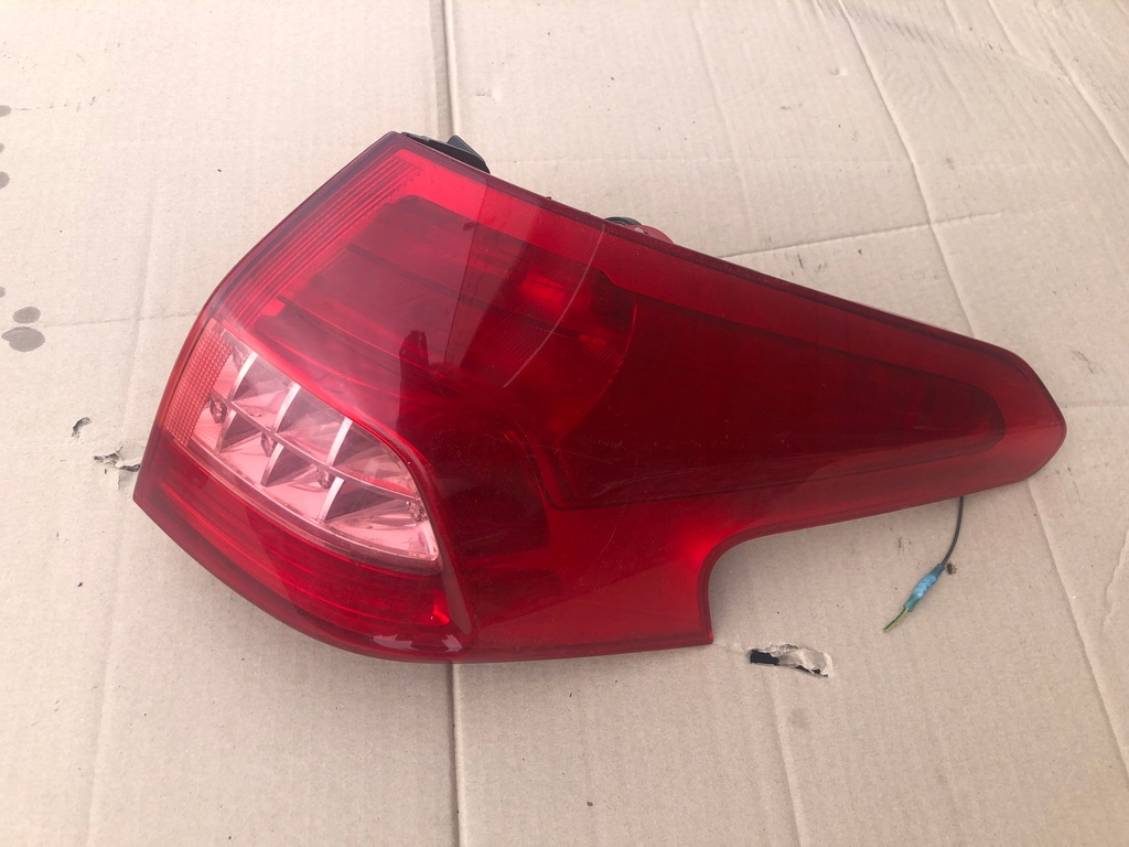 фото №1, Задняя правая лампа citroen c5 ii kombi 2008-2014