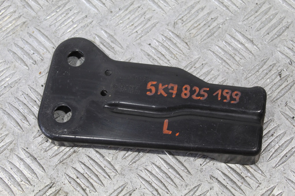 фото №1, Кронштейн кронштейн балка vw golf vi 5k7825199