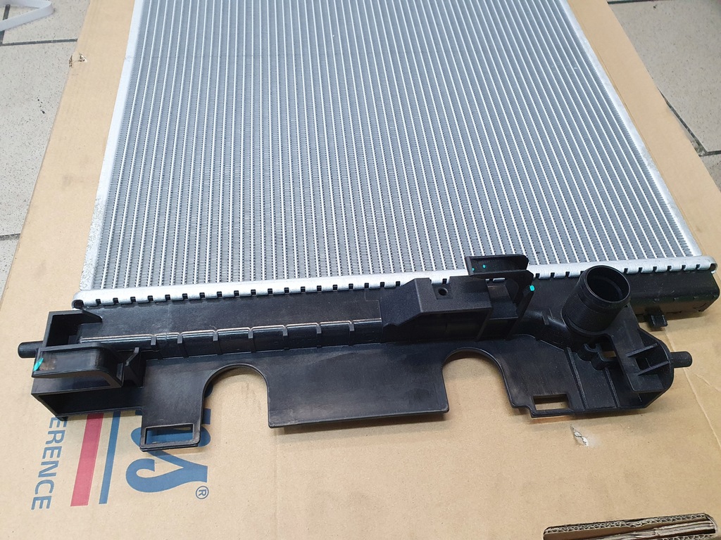 фото №16, Радіатор двигуна renault