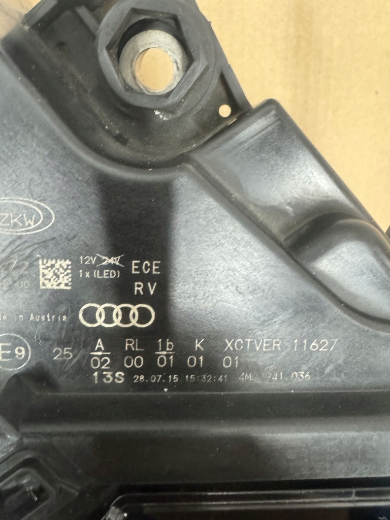 Audi q7 4m 2015-2020 фара правый  передняя full led matrix оригинал. 4m0941036 Киев