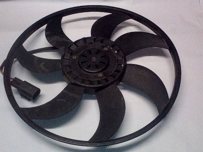 Вентилятор радиатора 7575682 bmw f10 с Разборки