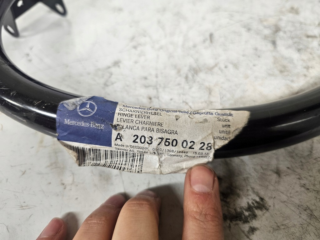 фото №10, Петля крышки mercedes w203 sedan оригинал правый