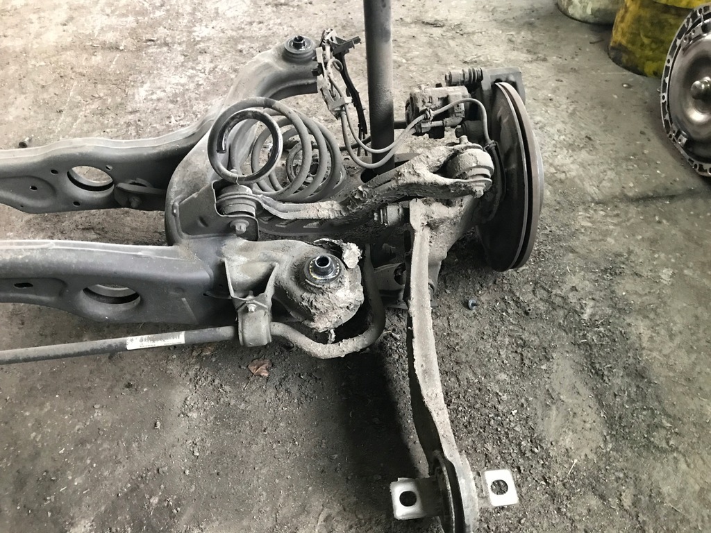 фото №4, Mercedes b klasa w246 ступиця поворотний кулак задня