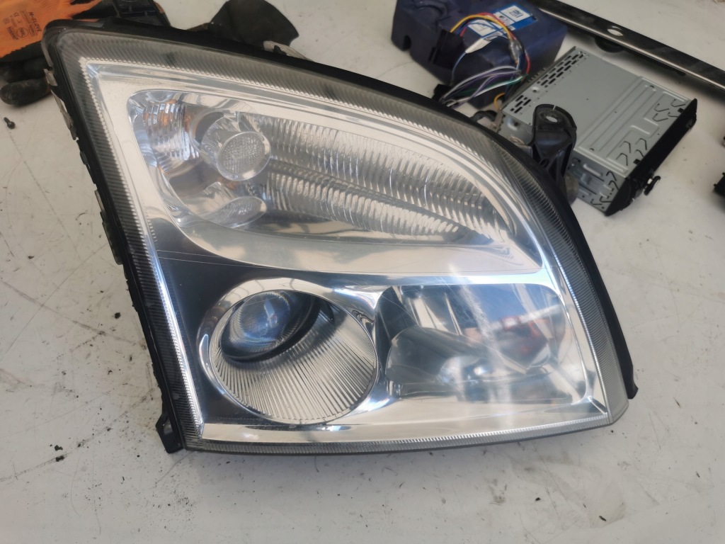 фото №1, Фара лампа правая 15588800 opel signum europa