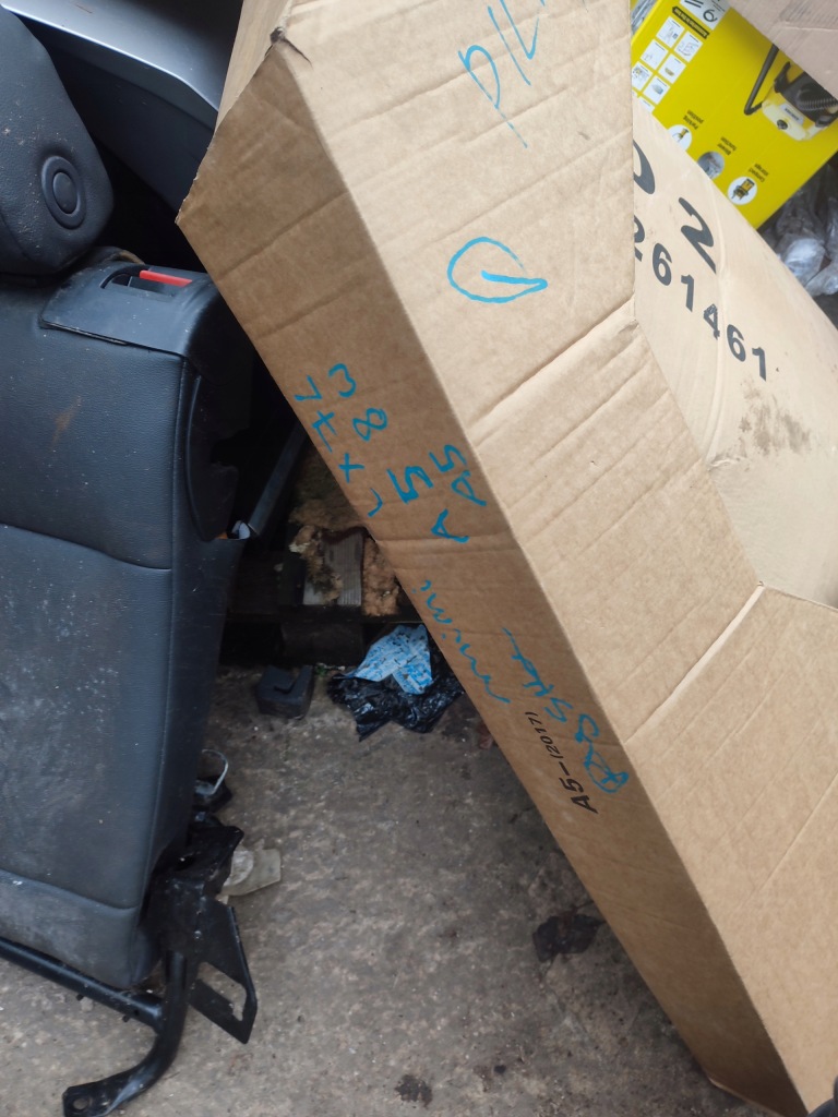 Крыло стальной правый audi a5 2 2 8w b9 s5 8w6 od 2017r lx7l царапина Недорого