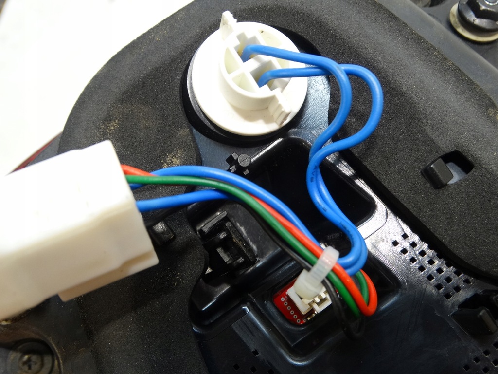 фото №10, Лампа правий задня w кришка carens iv 92404-a4110 led