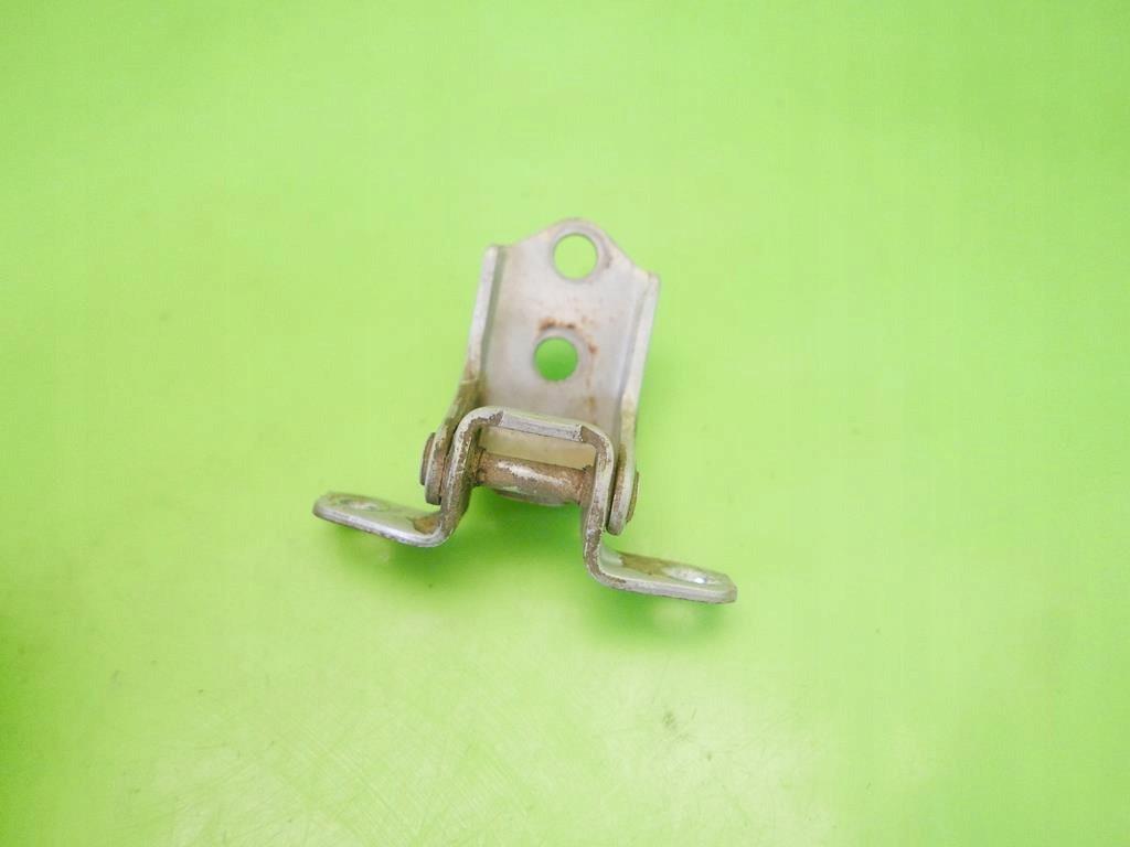 фото №7, Петля дверь левый перед dół 22v mazda 5 i cr 05-07