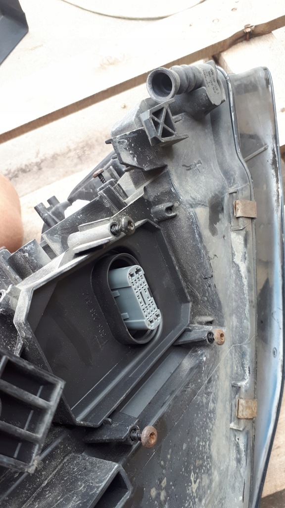 фото №12, A4 b8 s4 лампа лівий перед bixenon поворотний uk