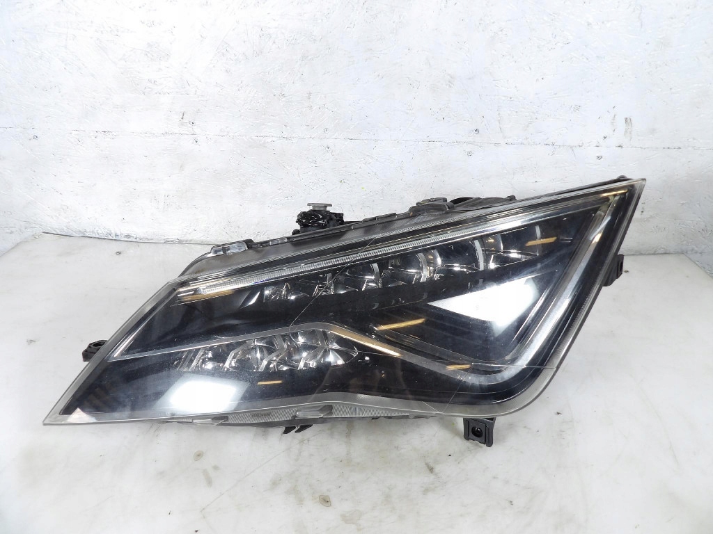 фото №1, Seat leon iii lift фара левый 5f1941773a