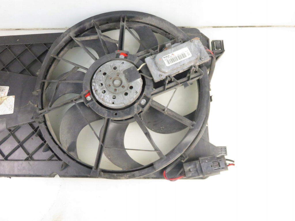 Вентилятор радіатора ford focus mk2 ii 2.0 3m5h8c607re 1137328148 в Україні
