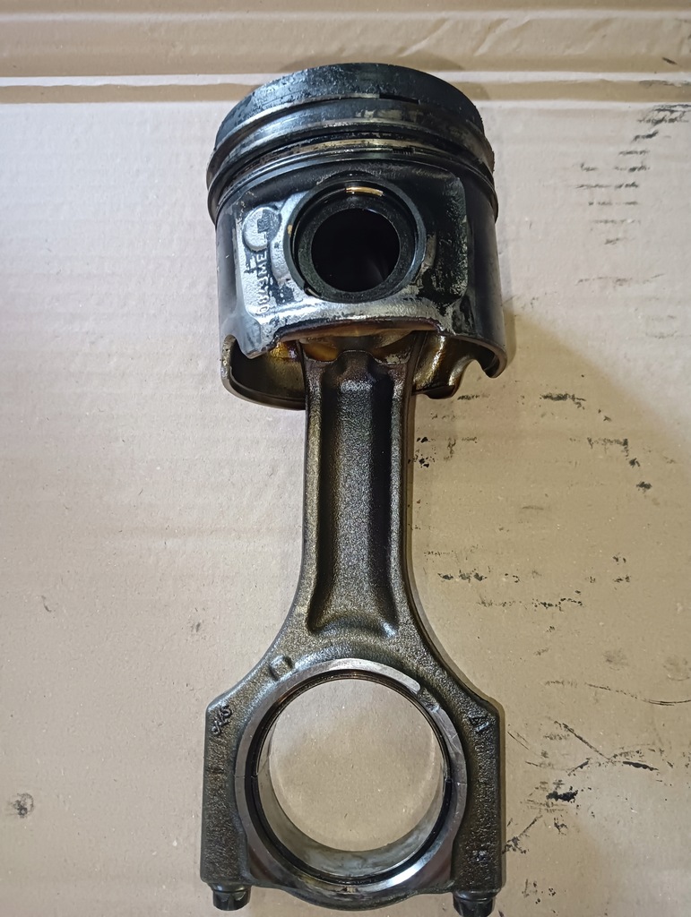 фото №1, Поршень с шатун bmw 2.0d b47 | b47d20a 0843me