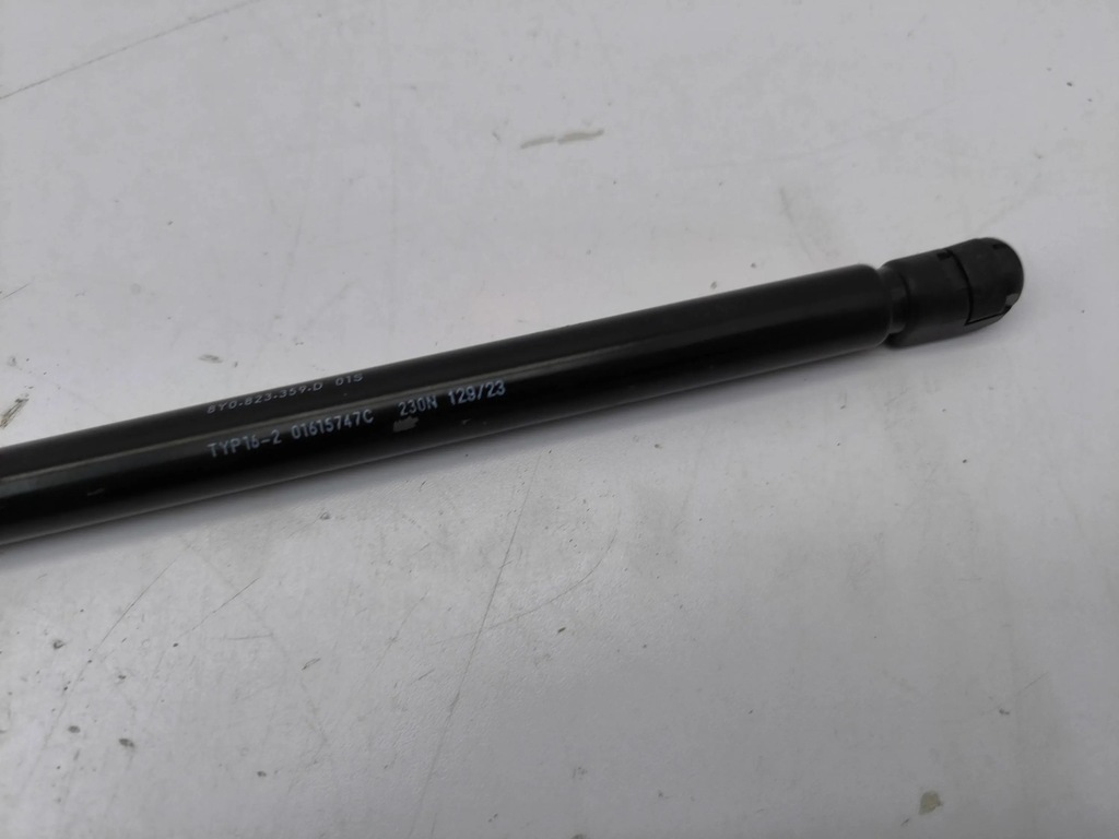 фото №6, Audi a3 8y 2023 привод капот 8y0823359d