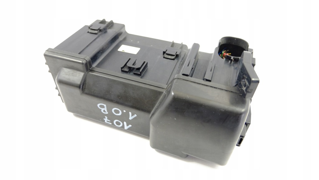 фото №1, Peugeot 107 1.0 коробка предохранителей