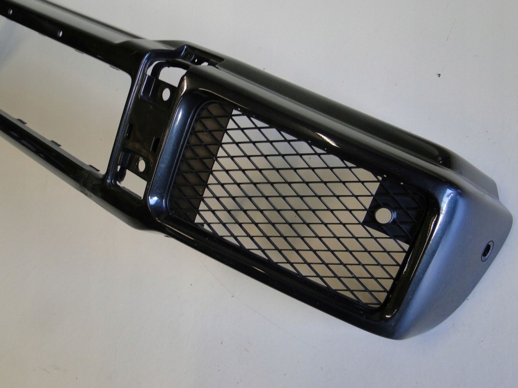 Купить Mercedes g klasa 2 w463 463 рестайлинг  решётка левая w бампер передний