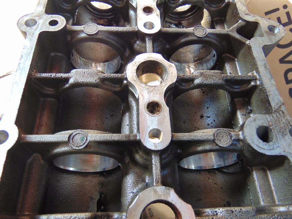 Вали кришка клапанів alfa romeo 159 1.9jtdm 16v 150 koni європа Доставка