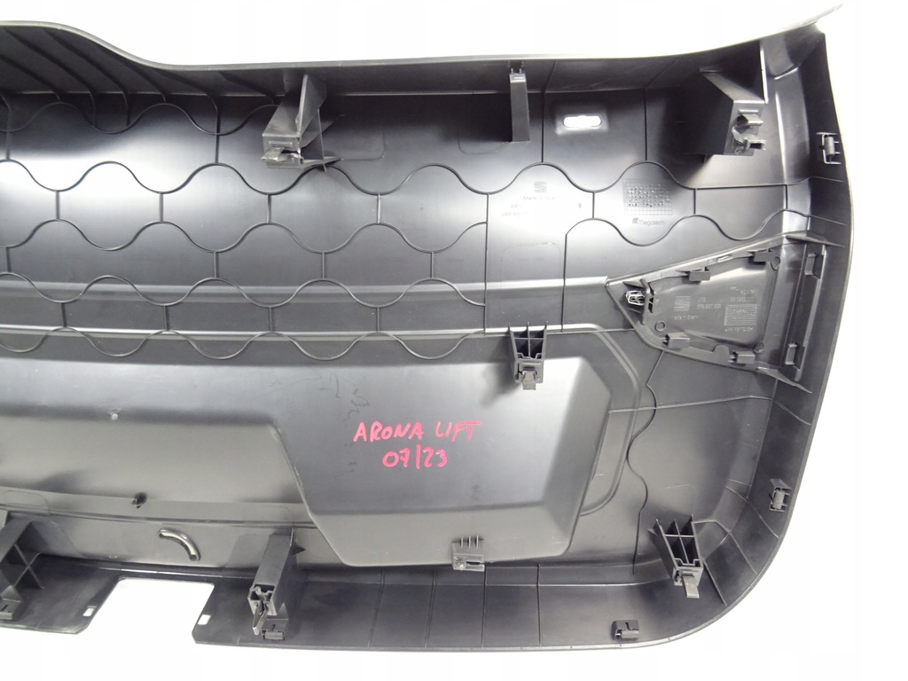 фото №12, Arona lift обивка крышки багажника 6f9867601b