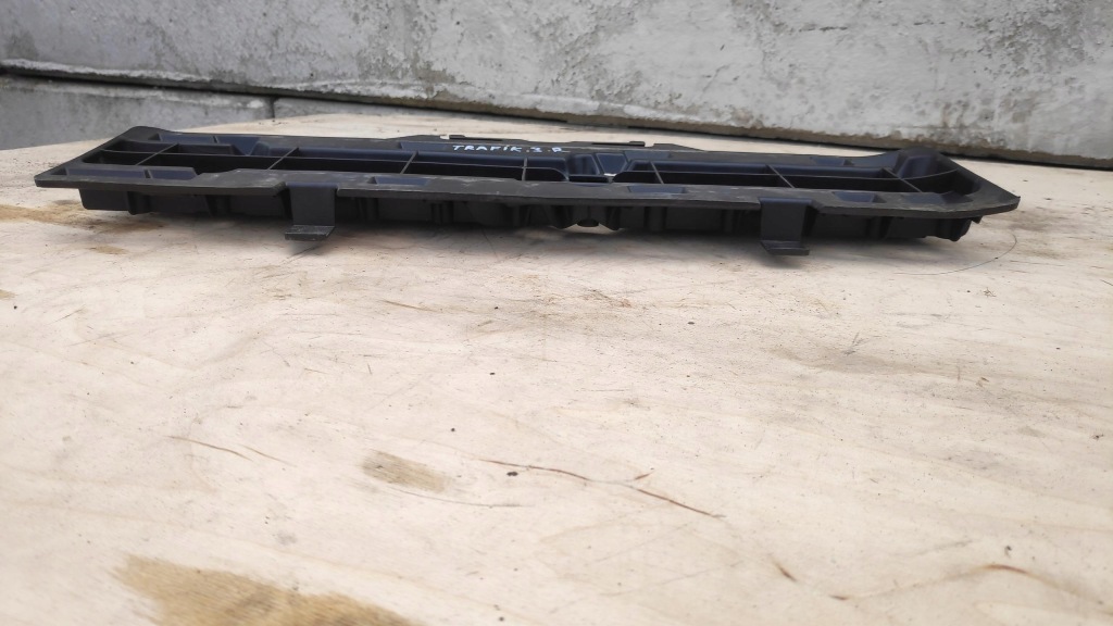 Кронштейн  кронштейн порог правая  перед renault trafic 3 93450866 Недорого