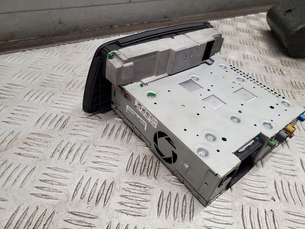 фото №6, Audi q3 8u 8u0035746a с передний автомагнитола