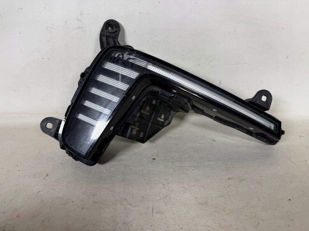Купить Audi q7 e-tron противотуманная фара правый led 4m0941056