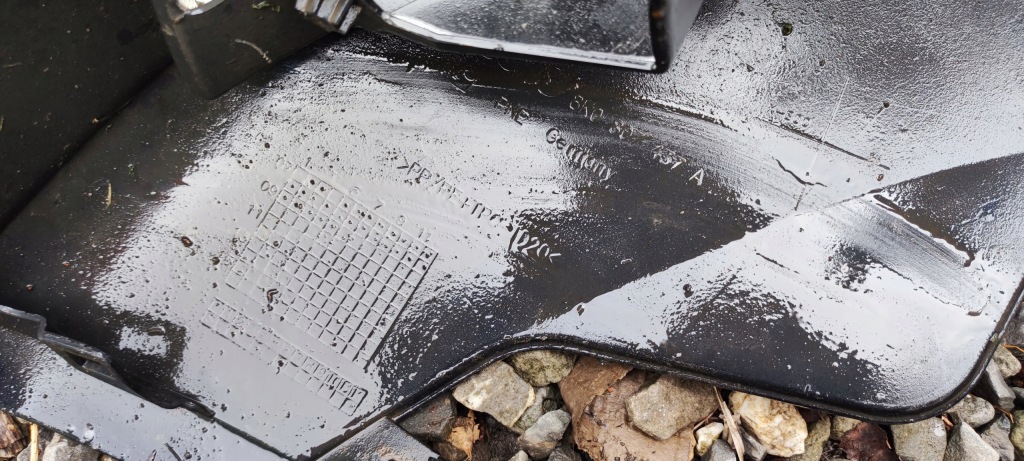 Бампер перед audi a4 8k0 07r- в Украине