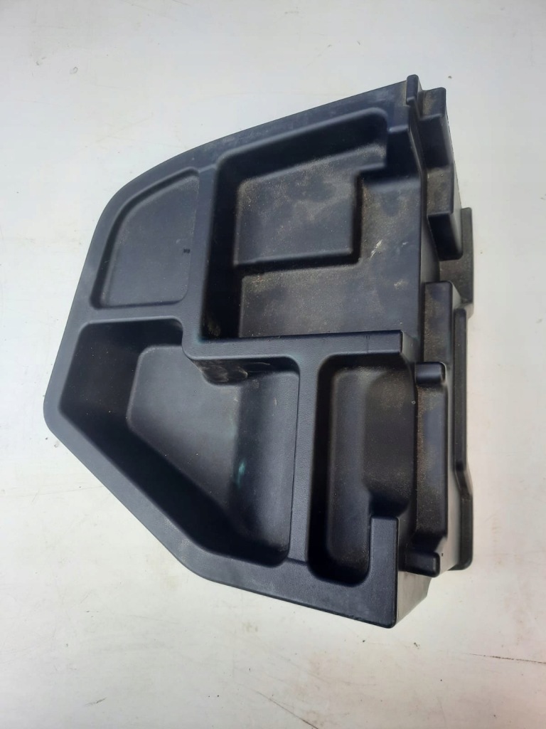 фото №1, Prius + plus бардачок багажника правый 64995-47010