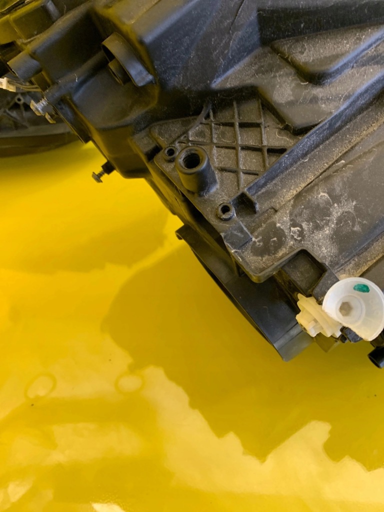 Лампа ліва права mercedes eqb eqa w243 full led Оригінал