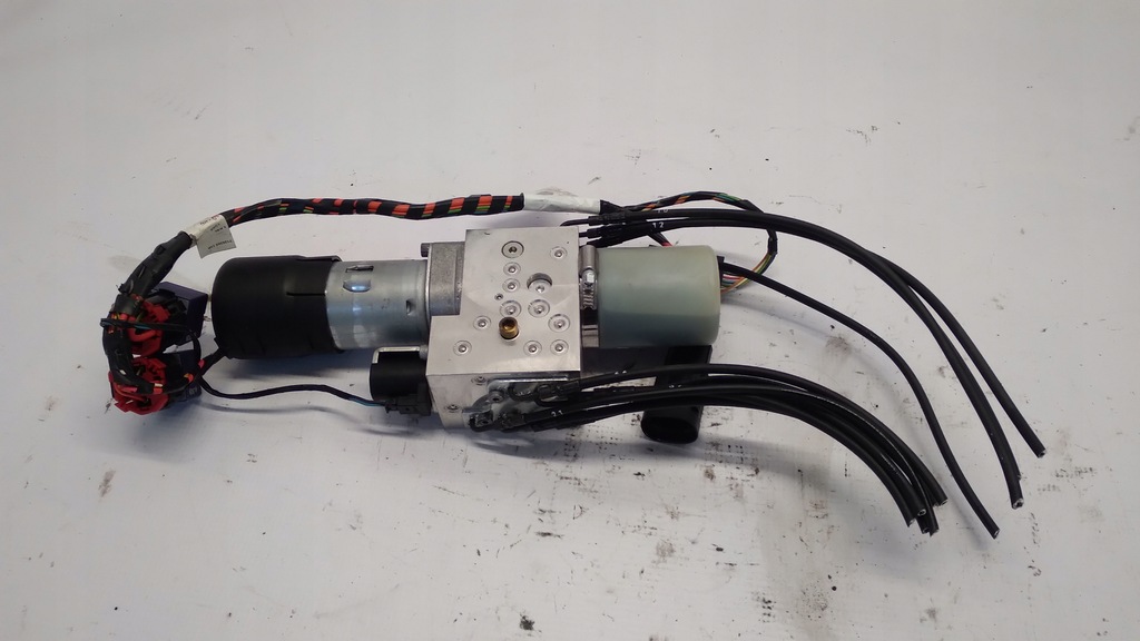 фото №1, Peugeot 207 cc насос дах 9680076380