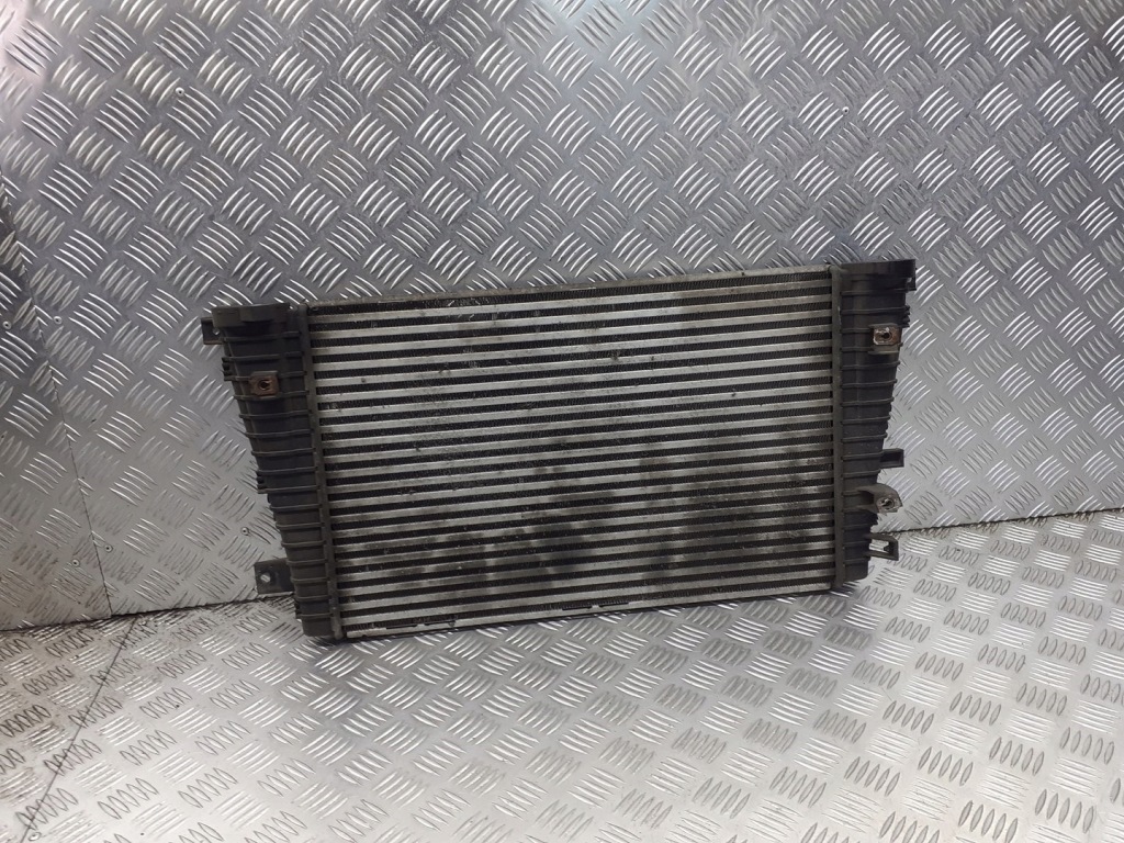 Купить Интеркулер opel astra h 1.7 cdti 13231458