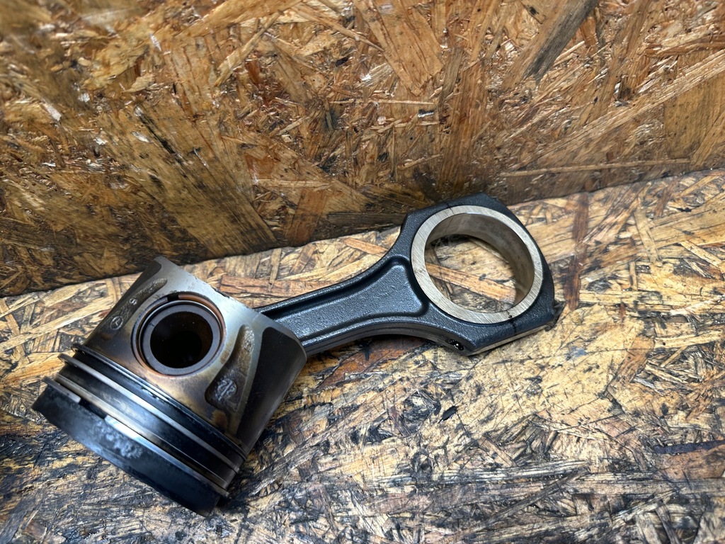 фото №9, Поршень + шатун mercedes 2.2 cdi 8349f 65100 v59