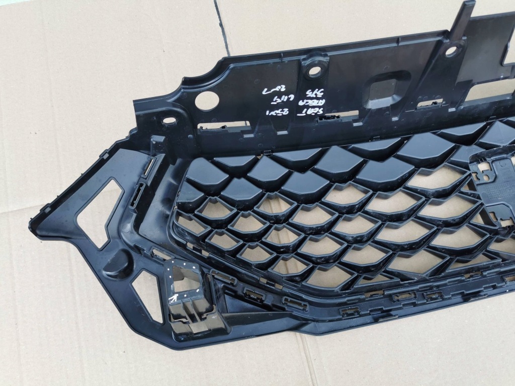 Купить Seat ateca 575 рестайлинг  20- решётка радиатора решётка  радиатора 575853654m 575853654n