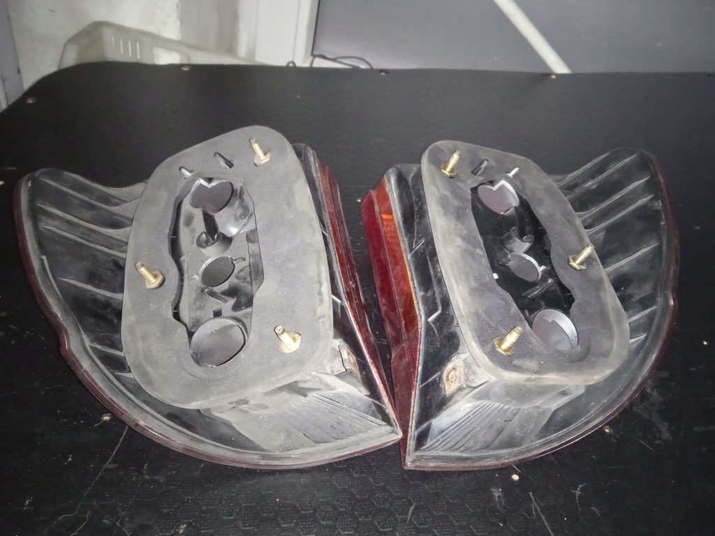 фото №3, Alfa romeo gt лампа свет заднего правый задняя